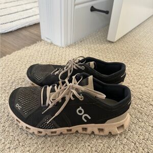 On cloud running shoe